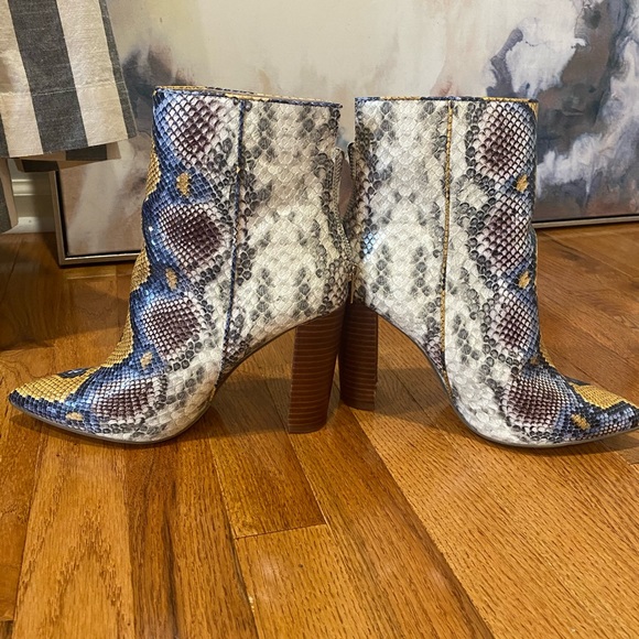 Steve Madden Trista Multi Snake Boots - Picture 3 of 8